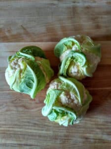 Imagen de tres coles de bruselas ilustrativa del artículo de la reunión de Bolaños, Pons y Reynders en Bruselas tratando la renovación del CGPJ