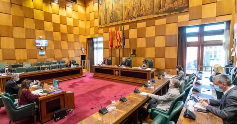 Imagen sala de un juzgado ilustrando la noticia del rechazo del juez Garcia Castillon a la personificación de jordi pujol ferrusola como afectado por el caso Tandem