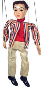 imagen de una marioneta ilustrando la noticia de Pedro Sanchez afirmando que el independentismo catalán no es terrorismo